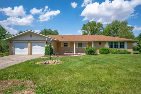 5944 N Olivia Dr, Alexandria, IN 46001