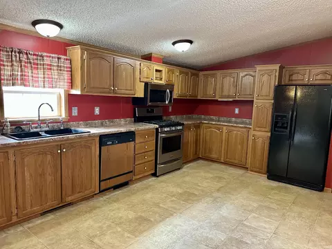 702 S Third St, Flora, IN 46929 photo 6