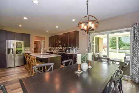 805 W Barouche, Pendleton, IN 46064 photo 12