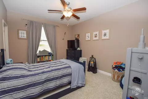 805 W Barouche, Pendleton, IN 46064 photo 25