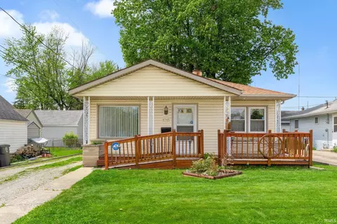 1715 Hinton Dr, Fort Wayne, IN 46808