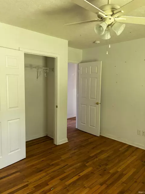 Bedroom - 1199 Bryantsville Rd, Mitchell, IN 47446 photo 4 of 8