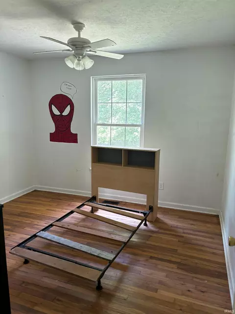 Bedroom - 1199 Bryantsville Rd, Mitchell, IN 47446 photo 5 of 8