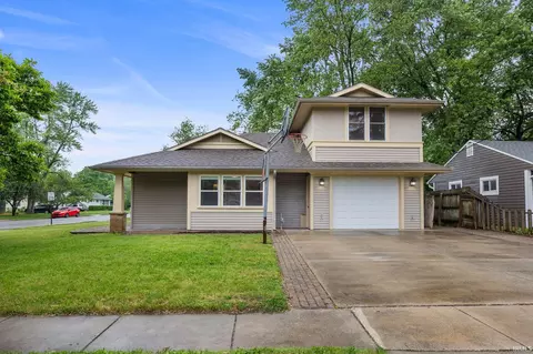 266 E Sunset Ln, West Lafayette, IN 47906