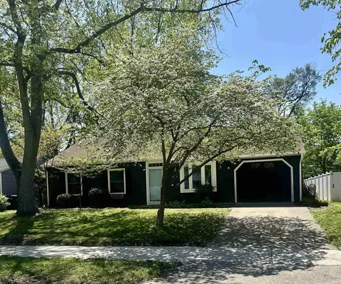 2405 Iroquois Trl, Lafayette, IN 47909