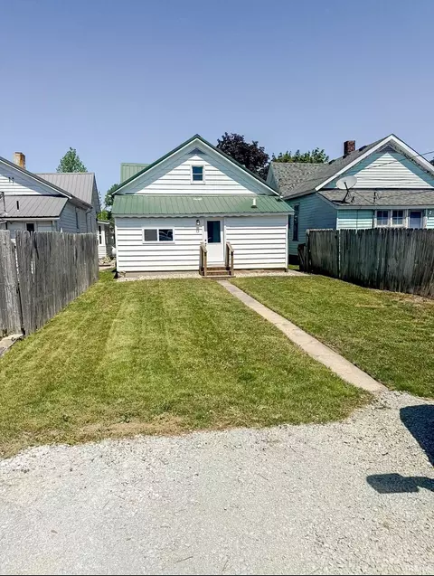 Exterior - 511 E 3rd Street St, Peru, IN 46970 photo 2 of 3