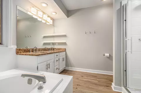 51695 Fox Pointe Ln, Granger, IN 46530 photo 15