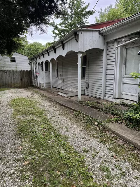 10522 Saint Wendel Rd, Evansville, IN 47720