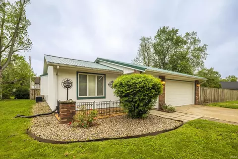 409 N Dorothy St, Monon, IN 47959