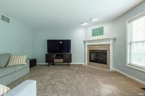 Living - 3308 S Daniel Ct, Bloomington, IN 47401 photo 2 of 3