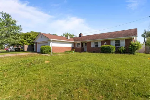 1725 W Saxon Dr, Marion, IN 46952