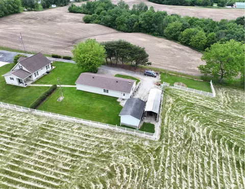 1029 B Second Ave, Jasper, IN 47546 photo 3
