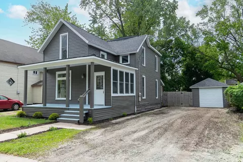 515 W Crawford St, Elkhart, IN 46514