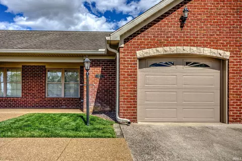 3033 Tory Ct, Evansville, IN 47715