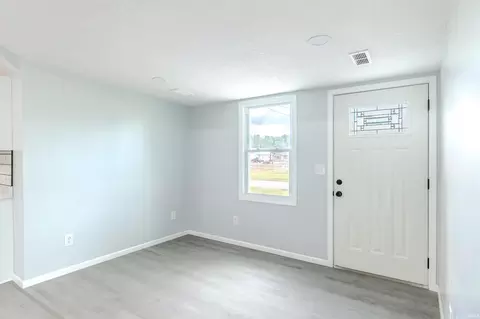 Entry Way - 4280 S 1170 E, Lagrange, IN 46761 photo 3 of 5