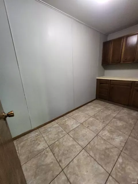 524 W Buckeye St, Berne, IN 46711 photo 17