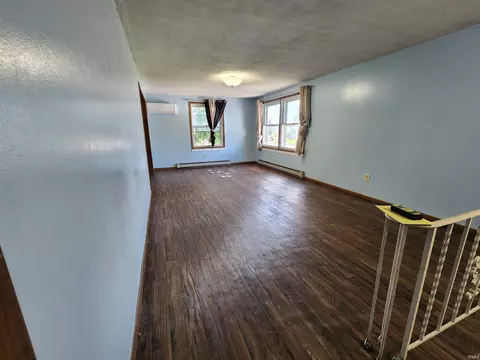 524 W Buckeye St, Berne, IN 46711 photo 9