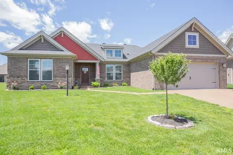 8102 Lander Dr, Evansville, IN 47715