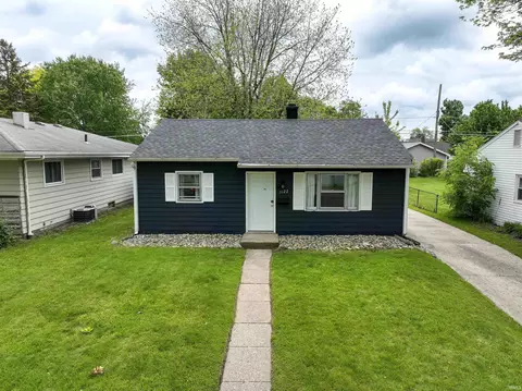 1122 Curdes Ave, Fort Wayne, IN 46805