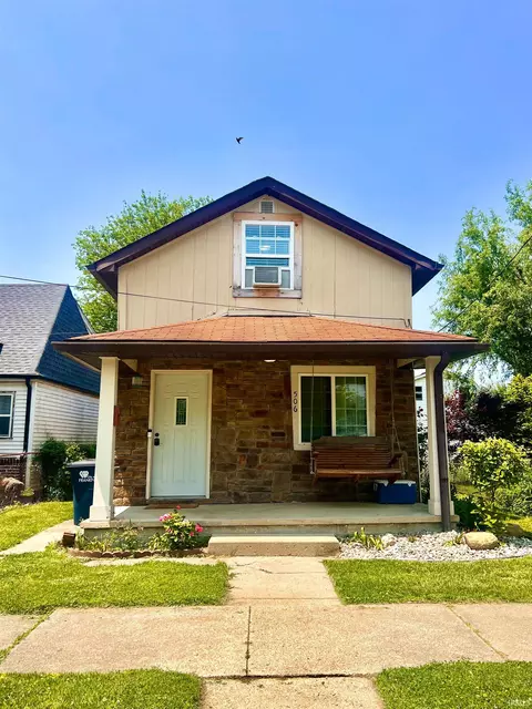 506 S Third St, Frankfort, IN 46041
