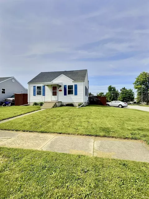 1114 E Wheeler St, Kokomo, IN 46902 photo 2