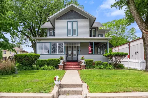 111 N State St, South Whitley, IN 46787