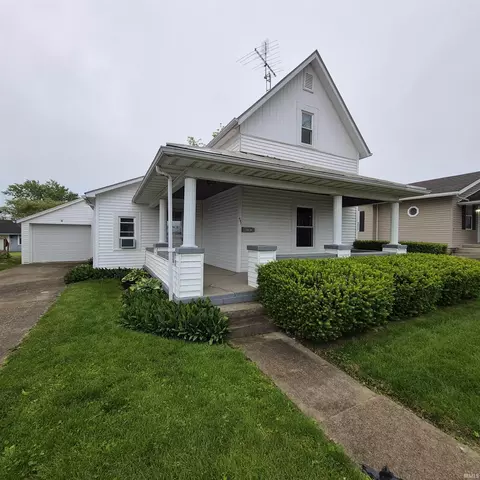 407 W North St, Winchester, IN 47394