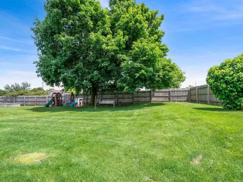 609 Old Brick Rd, Auburn, IN 46706 photo 28