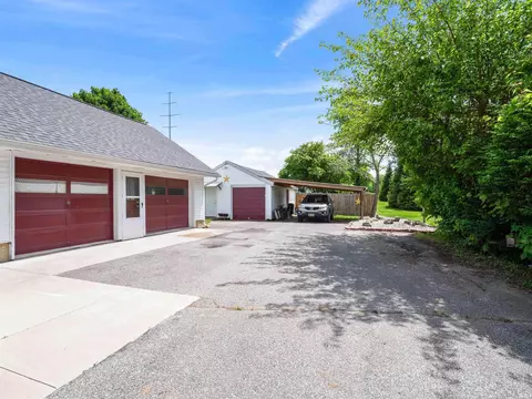 609 Old Brick Rd, Auburn, IN 46706 photo 34