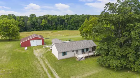 3181 W Eureka Rd, Rockport, IN 47635