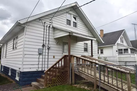 Exterior - 344 W 4th St, Jasper, IN 47546 photo 2 of 4