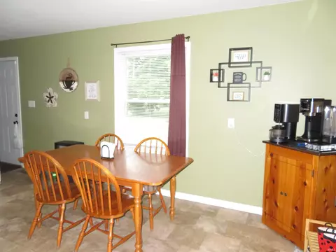 1913 Bashor Rd, Goshen, IN 46526 photo 11