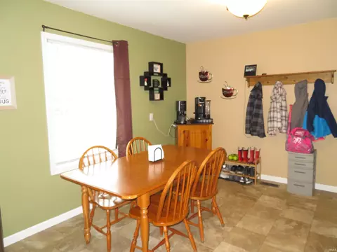 1913 Bashor Rd, Goshen, IN 46526 photo 9