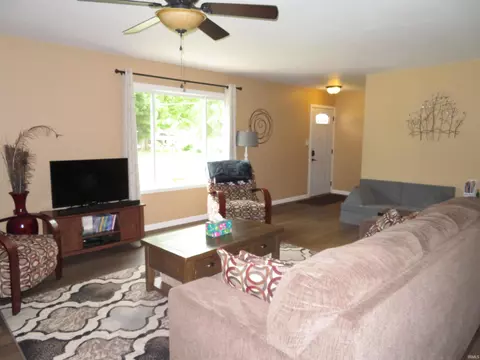 1913 Bashor Rd, Goshen, IN 46526 photo 6