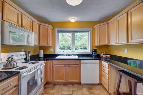 1005 E Maxwell Ln, Bloomington, IN 47401 photo 16