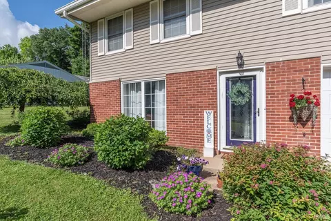 3231 N Valleyview Dr, Bloomington, IN 47404 photo 3
