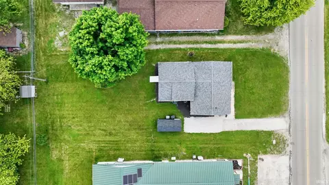 202 E Pickwick Dr, Syracuse, IN 46567 photo 35