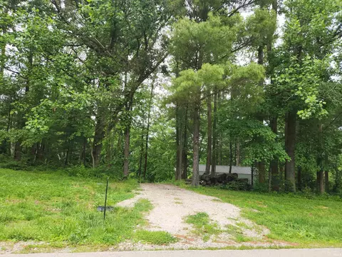 1338 E 100 N Rd, Washington, IN 47501