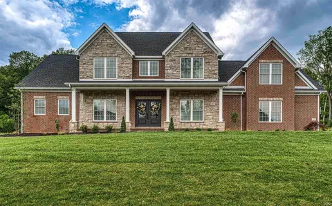 1595 Victoria Woods Dr, Boonville, IN 47601