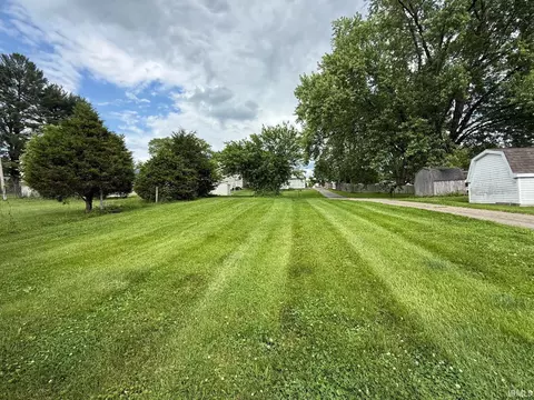 2422 L St, Bedford, IN 47421 photo 7