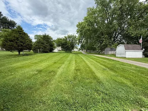 2422 L St, Bedford, IN 47421 photo 8