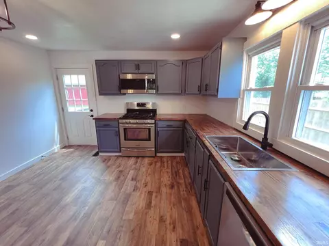 202 E Vine St, Mitchell, IN 47446 photo 16