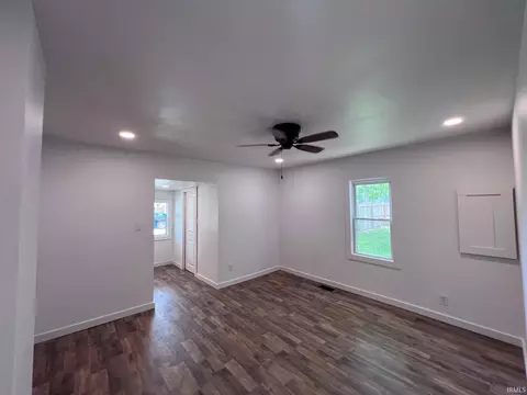 202 E Vine St, Mitchell, IN 47446 photo 24