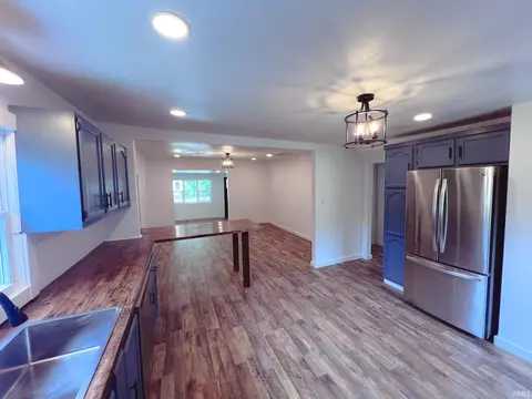 202 E Vine St, Mitchell, IN 47446 photo 17