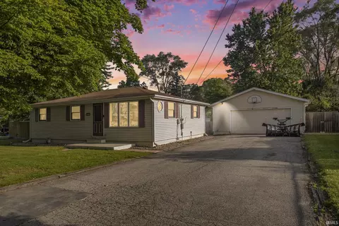 29491 San Lu Rae Dr, Elkhart, IN 46514