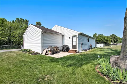 Exterior - 907 Eagle Blvd, Bristol, IN 46507 photo 4 of 4