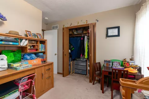 300 S Heritage Dr, Delphi, IN 46923 photo 16