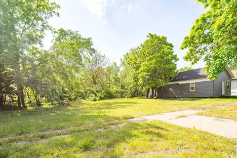 225 College St, South Bend, IN 46628