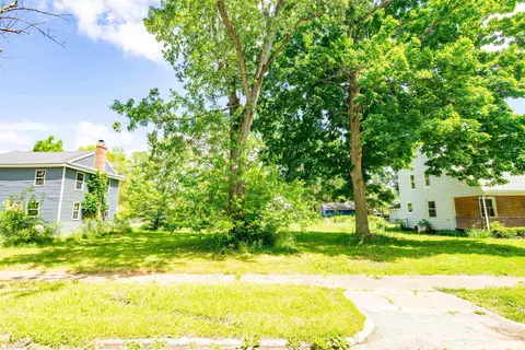 1646 Obrien St, South Bend, IN 46628