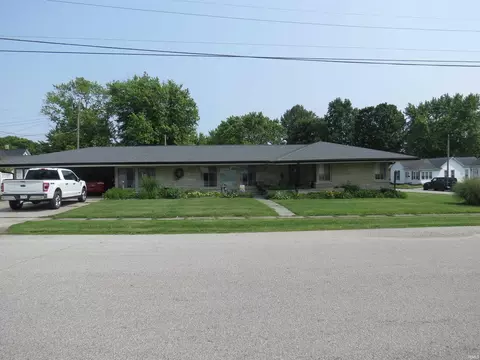 801 E Sycamore St, Petersburg, IN 47567